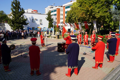 Marmara Üniversitesi Cumhuriyetin İlanının 101. Yılını Kutladı