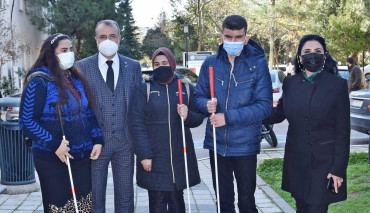 Marmara Üniversitesi Rektörü ve Öğrenciler Kampüste Bağımsız Hareket Yürüyüşü Yaptı